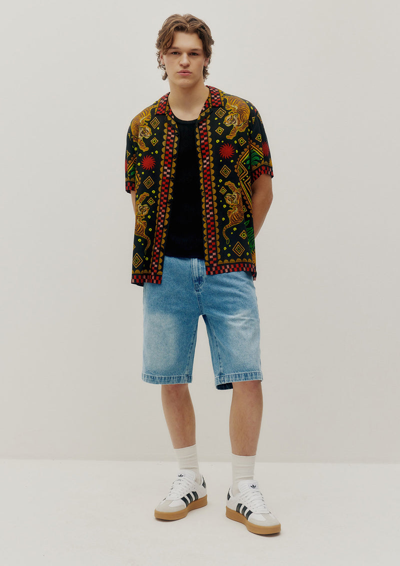 Beach Shirt (Black Tiger)