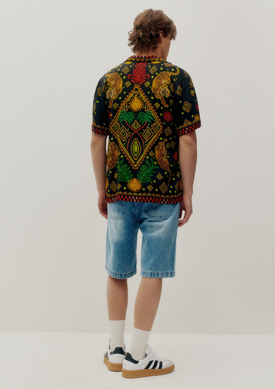 Beach Shirt (Black Tiger)