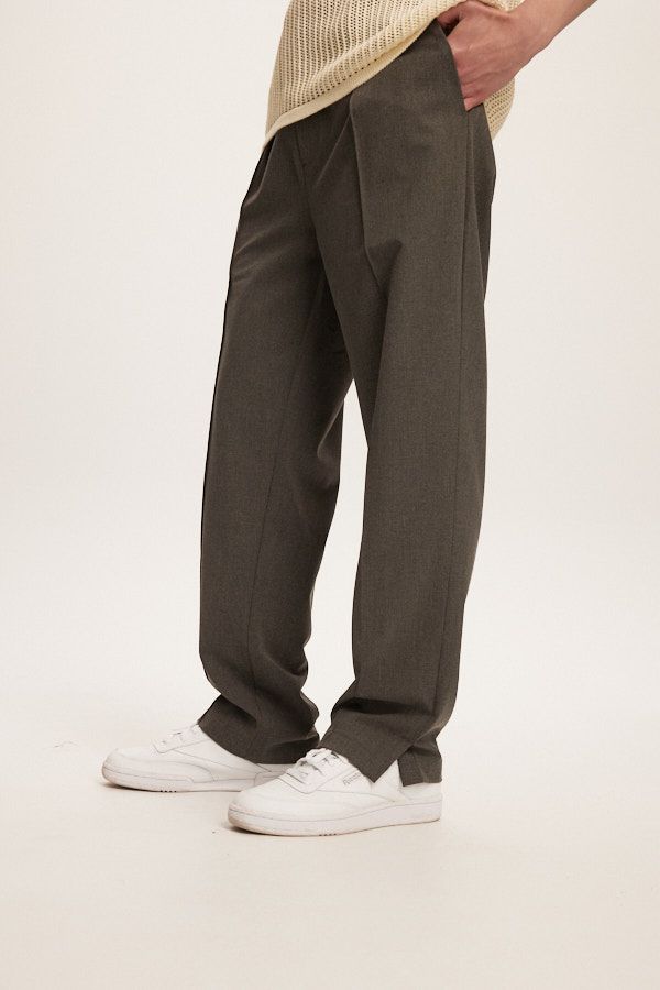 Pintuck Dress Pant (Dark Gray)