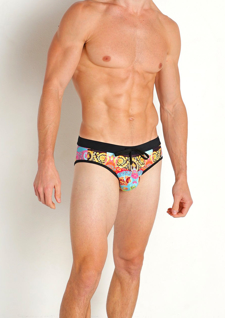 Freestyle Swim Brief w/Removable Cup (Fuchsia Crowns)